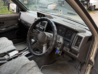 1991 Nissan Terrano I, бежевый, 850000 рублей, вид 5