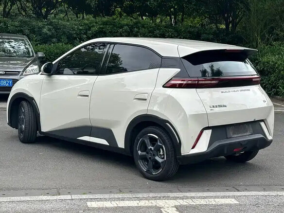 2023 BYD Seagull 38.88 kWh I, бежевый - вид 4
