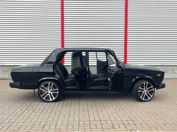 2010 Lada (ВАЗ) 2107, чёрный - вид 9