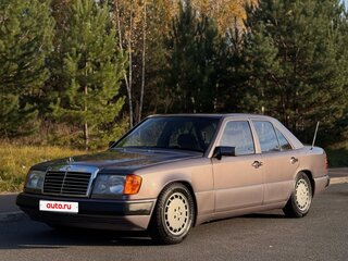 1992 Mercedes-Benz W124 230, серебристый, 450000 рублей, вид 3