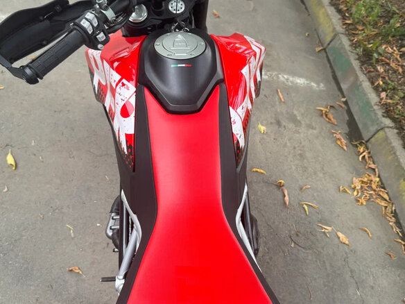 2021 Ducati Hypermotard, красный, 1200000 рублей - вид 8