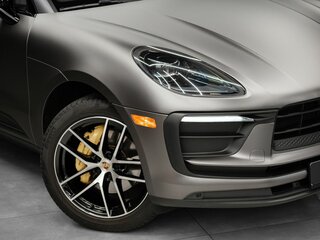 2022 Porsche Macan I Рестайлинг 2, серый, 5700000 рублей, вид 4