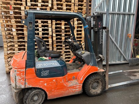 2004 Toyota 7F, 650000 рублей, вид 1