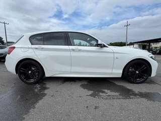 2018 BMW 1 серии 118i II (F20/F21) Рестайлинг 2, белый, 1390222 рублей, вид 4