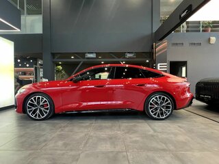2026 Audi A5 L III (B10), красный, 6299900 рублей, вид 3