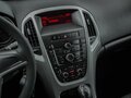 2011 Opel Astra J, белый, 569000 рублей - вид 10