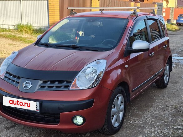 2007 Nissan Note I, красный - вид 4