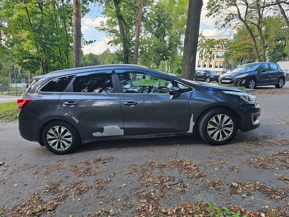 2017 Kia Ceed II Рестайлинг, жёлтый, 750000 рублей - вид 3