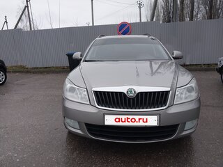 2011 Skoda Octavia DSG7 II (A5) Рестайлинг, серый, 700000 рублей, вид 2