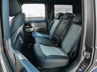 2026 Mercedes-Benz G-Класс 450 d III (W465) Рестайлинг, зелёный, 33244600 рублей, вид 3