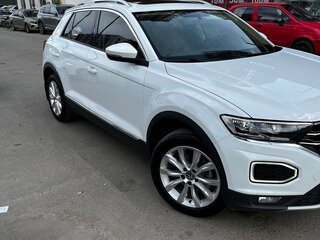2022 Volkswagen T-Roc I (China Market), белый, 2430000 рублей, вид 2