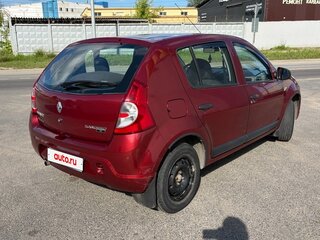 2011 Renault Sandero I, красный, 455000 рублей, вид 5