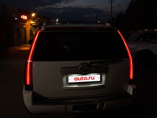 2007 Cadillac Escalade III, белый, 1300000 рублей, вид 3