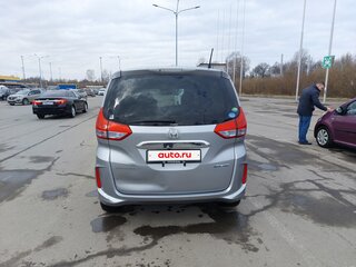 2017 Honda Freed+ II, серый, 1380000 рублей, вид 4