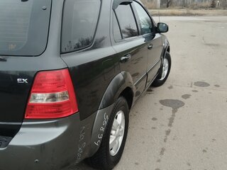 2009 Kia Sorento I Рестайлинг, чёрный, 800000 рублей, вид 4