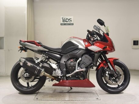 2015 Yamaha FZ1, красный, 574000 рублей, вид 2