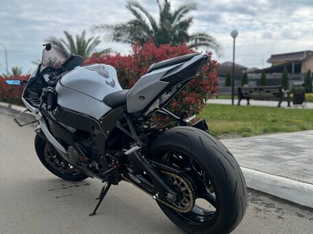 2021 Kawasaki ZX-10R Ninja, серый, 1600000 рублей, вид 5
