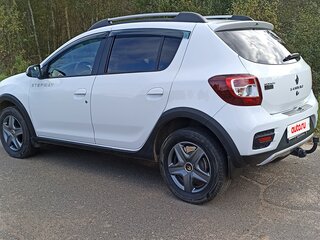 2018 Renault Sandero Stepway II, белый, 990000 рублей, вид 5