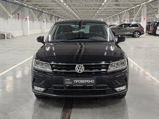 2017 Volkswagen Tiguan II, чёрный, 2450000 рублей, вид 2