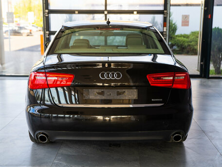 2016 Audi A6 IV (C7) Рестайлинг, чёрный, 3500000 рублей, вид 5