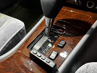 1998 Toyota Crown Majesta II (S150), серебристый, 1200000 рублей, вид 3
