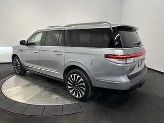 2022 Lincoln Navigator IV, серебристый, 15534808 рублей, вид 4