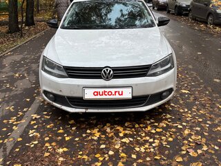 2013 Volkswagen Jetta VI, белый, 1075000 рублей, вид 2