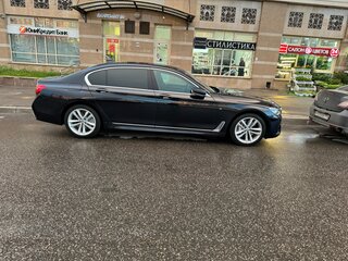 2016 BMW 7 серии Long 750Li xDrive VI (G11/G12), чёрный, 4450000 рублей, вид 2