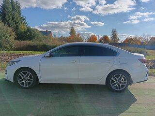 2019 Kia Cerato IV, белый, 1840000 рублей, вид 4