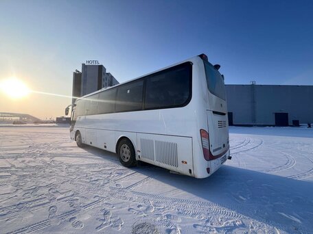 2022 Yutong ZK6938HB9, белый, 8300000 рублей, вид 4