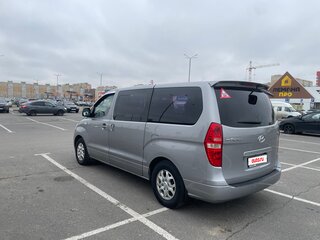2012 Hyundai Grand Starex I, серебристый, 1700000 рублей, вид 4