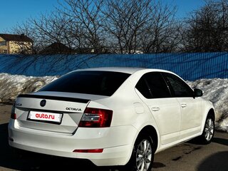2014 Skoda Octavia III (A7), белый, 1050000 рублей, вид 3