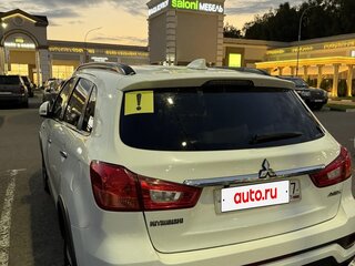 2018 Mitsubishi ASX I Рестайлинг 2, белый, 1690000 рублей, вид 4