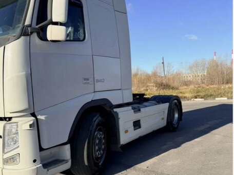 2011 Volvo FH, белый, 2899000 рублей, вид 4