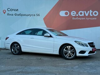 2014 Mercedes-Benz E-Класс 200 IV (W212, S212, C207) Рестайлинг, белый, 1900000 рублей, вид 3
