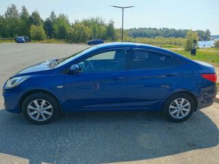 2011 Hyundai Solaris I, синий, 615000 рублей, вид 3