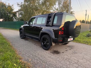 2021 Land Rover Defender 110 II, чёрный, 7300000 рублей, вид 3