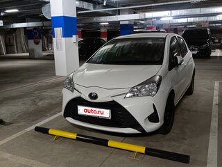 2018 Toyota Vitz III (XP130) Рестайлинг 2, белый, 1100000 рублей, вид 1