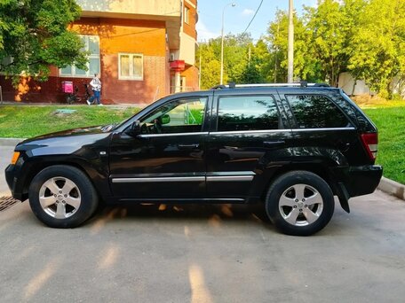 2008 Jeep Grand Cherokee III (WK), чёрный, 850000 рублей, вид 3