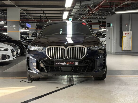 2025 BMW X5 40i IV (G05/G18) Рестайлинг, чёрный, 12050000 рублей - вид 3