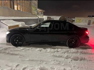2017 BMW 3 серии 330i xDrive VI (F3x) Рестайлинг, чёрный, 2360000 рублей, вид 4