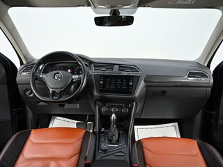 2018 Volkswagen Tiguan II, синий, 2345000 рублей, вид 5
