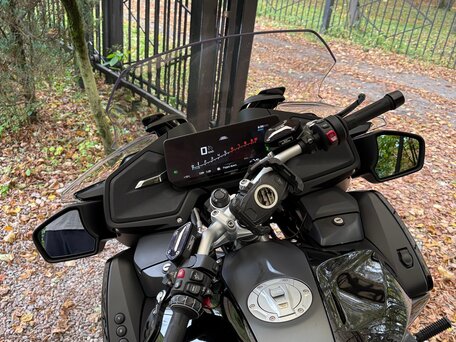 2022 BMW R 1250 RT, чёрный, 2400000 рублей, вид 4