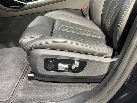 2020 BMW X7 M50d I (G07), чёрный - вид 17