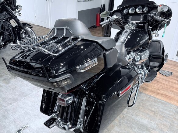 2018 Harley-Davidson Electra Glide, чёрный, 1799000 рублей - вид 3