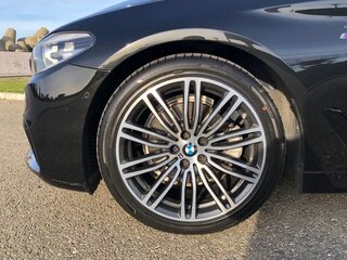 2018 BMW 5 серии 520i VII (G30/G31/G38), чёрный, 3200000 рублей, вид 5