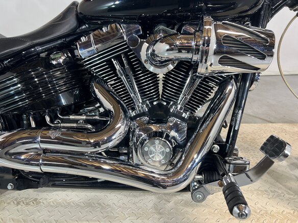 2008 Harley-Davidson Rocker C, чёрный, 910000 рублей - вид 19