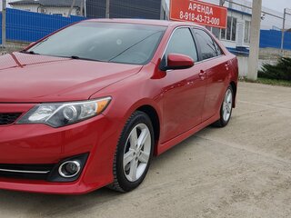 2012 Toyota Camry US Market VII (XV50), красный, 1650000 рублей, вид 3