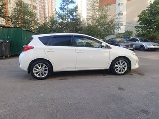 2013 Toyota Auris II, белый, 1170000 рублей, вид 4