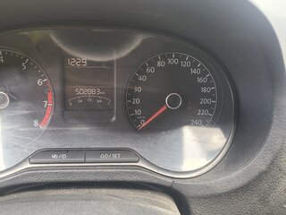 2018 Volkswagen Polo V Рестайлинг, белый, 620000 рублей, вид 4